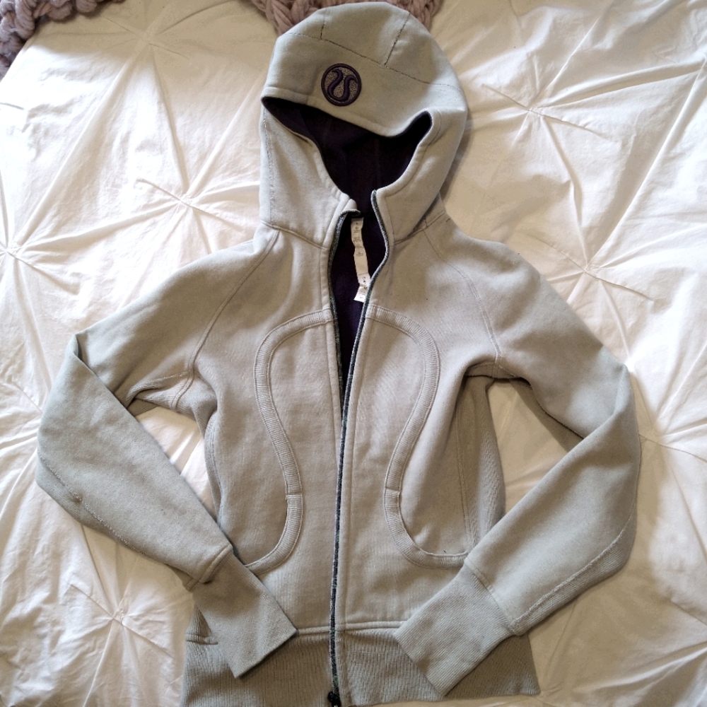 Lululemon ski sweater